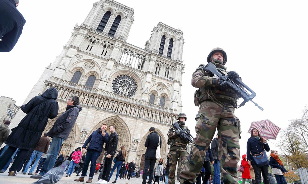 Jutro nakon terorističkog napada u Parizu 01