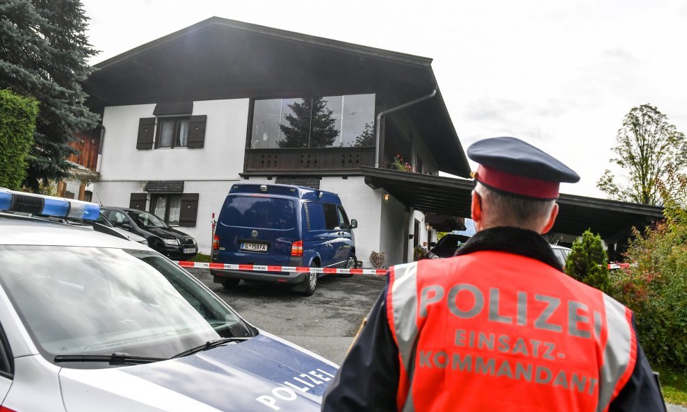 Austrijska policija na mjestu zločina