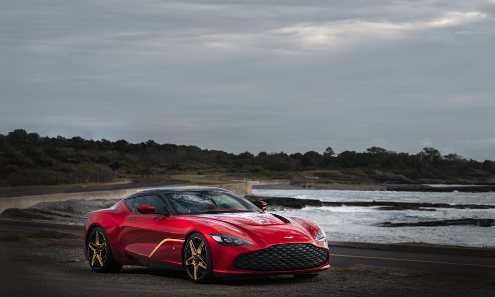 Aston Martin je otkrio i drugi dio svoje DBZ Centenary Collection slagalice predstavljanjem i cestovne verzije DBS GT Zagato