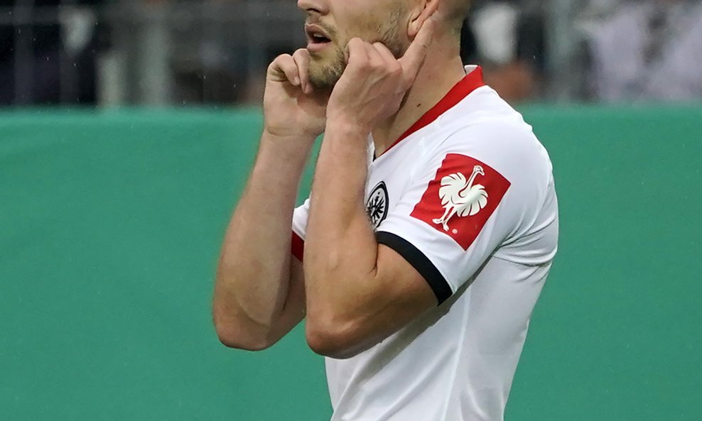 Hrvatski reprezentativac Ante Rebić dok je nosio dres Eintrachta iz Frankfurta