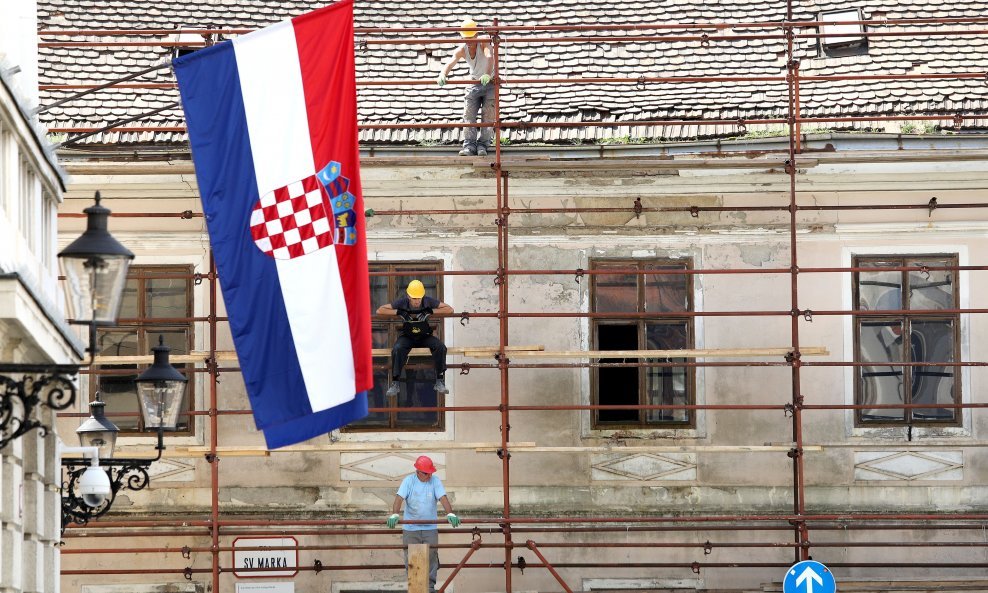 Fasade na Markovom trgu se obnavljaju, no iza njih ne mijenja se puno