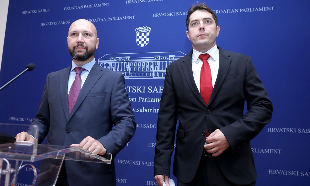 Saborski zastupnici SDP-a Mihael Zmajlović i Marko Vešligaj