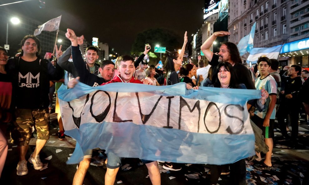 Peronisti su pobjedu na izborima slavili porukom "Vratili smo se"