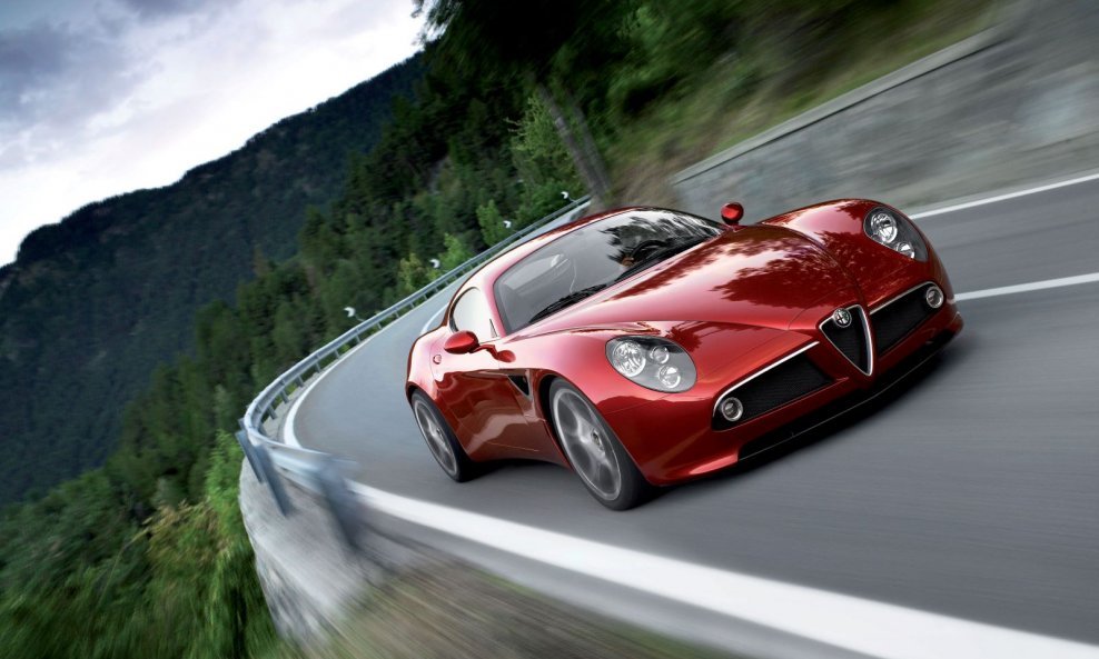 Alfa Romeo 8C - sudbina nove generacije ovog prekrasnog sportskog automobila nije izvjesna