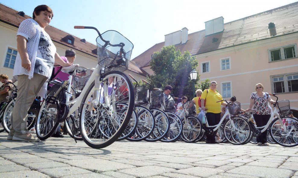 Žene zaposlene u projektu Zaželi