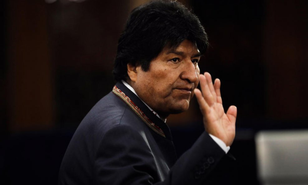 Evo Morales podnio je ostavku