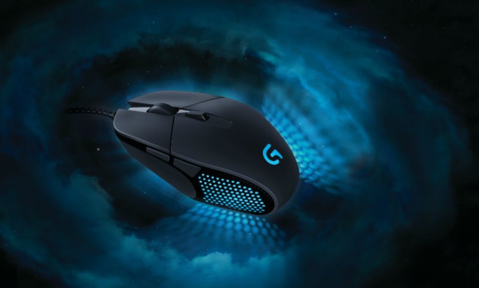 Logitech G303 Daedalus Apex 2