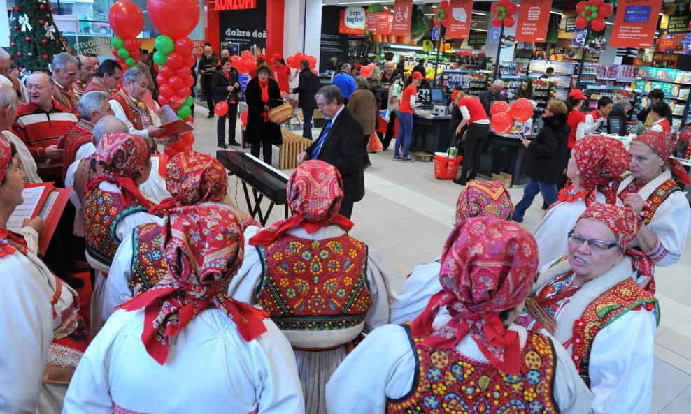 kONZUM OTVORENJE