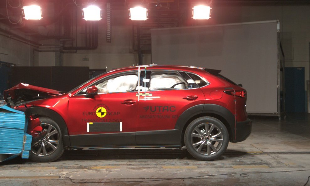 Mazda CX-30 na Euro NCAP testu je dobila najviše ocjene u sve četiri kategorije