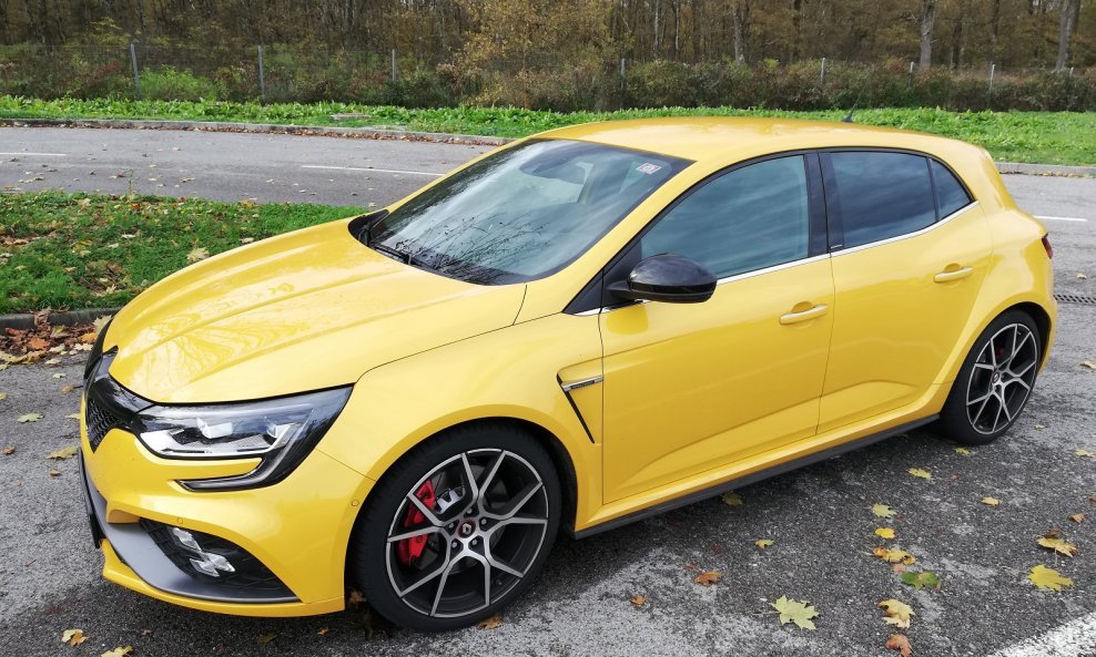 Renault Mégane R.S. Trophy je možda i najbliže onome što se zove trkaći automobil