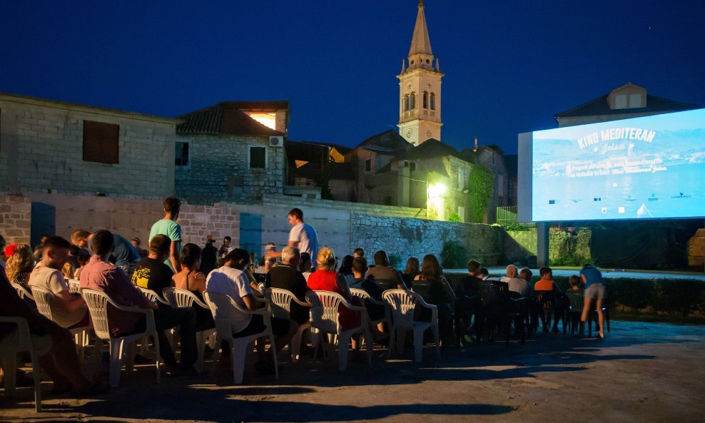 Kino Mediteran, Jelsa, Hvar