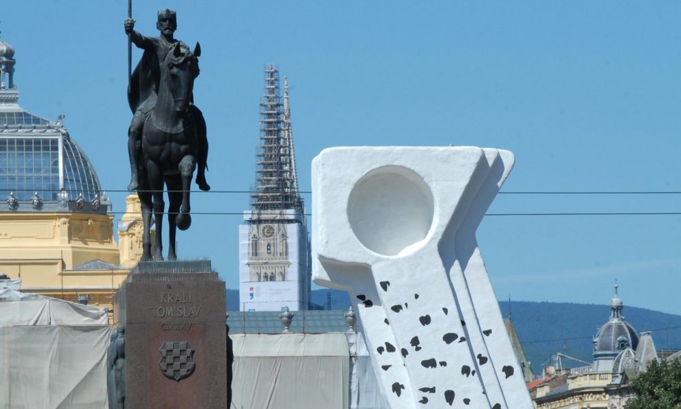 Divovska kravata u srcu Zagreba (8)