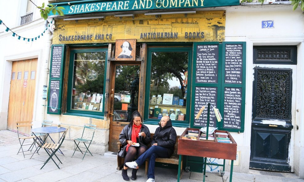 'Shakespeare and Company'