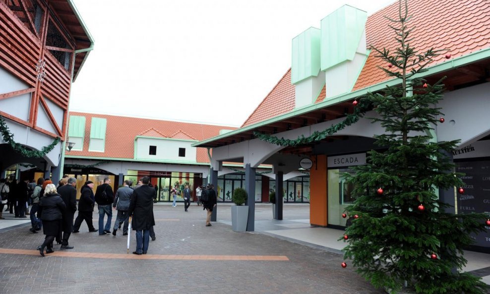 Outlet centar Sveta Helena