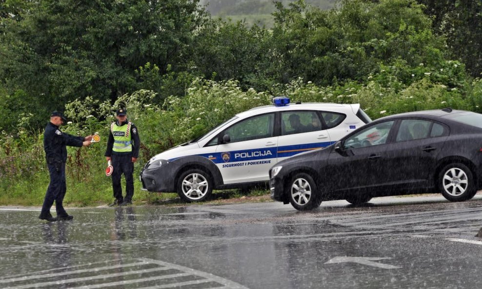 Naši graničari