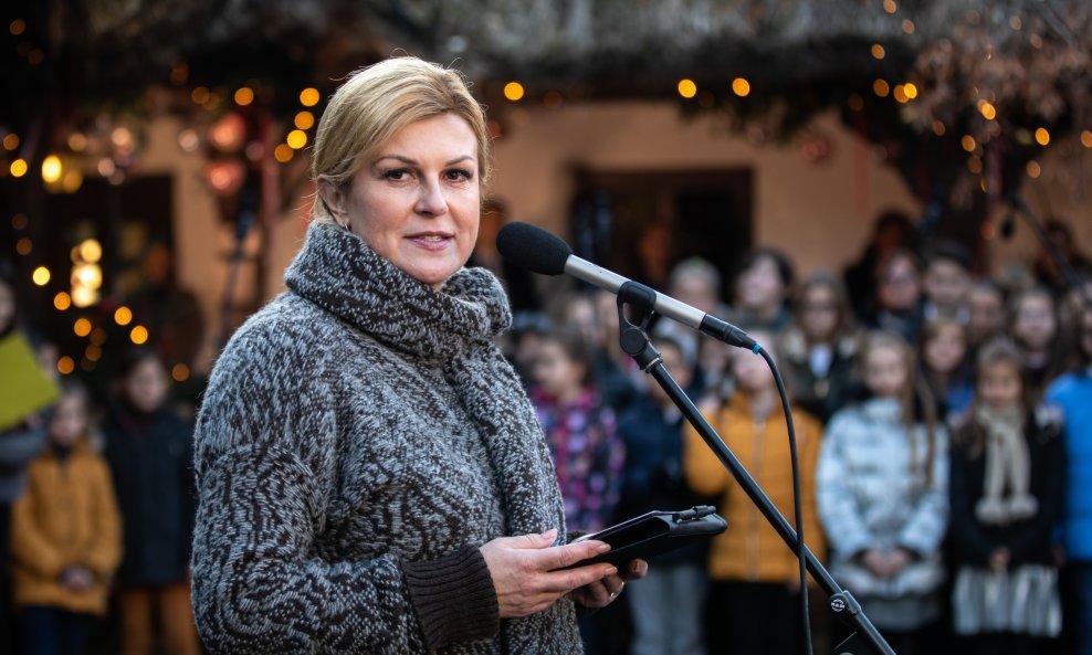 Predsjednica Kolinda Grabar Kitarović u subotu je svečano otvorila Advent na Prekrižju