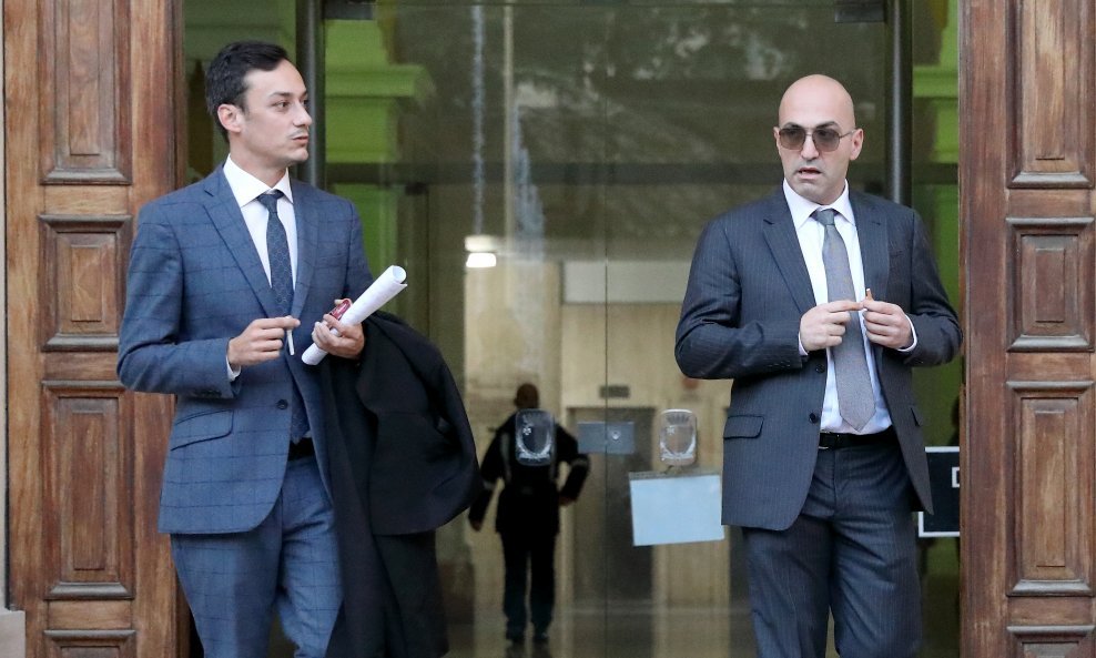 Yorgen Fenech (desno) optužen je za suučesništvo u ubojstvu novinarke Daphne Caruane Galizie