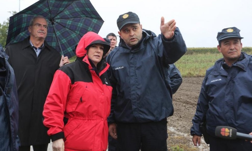 Kolinda Grabar Kitarović u posjeti izbjegličkom kampu