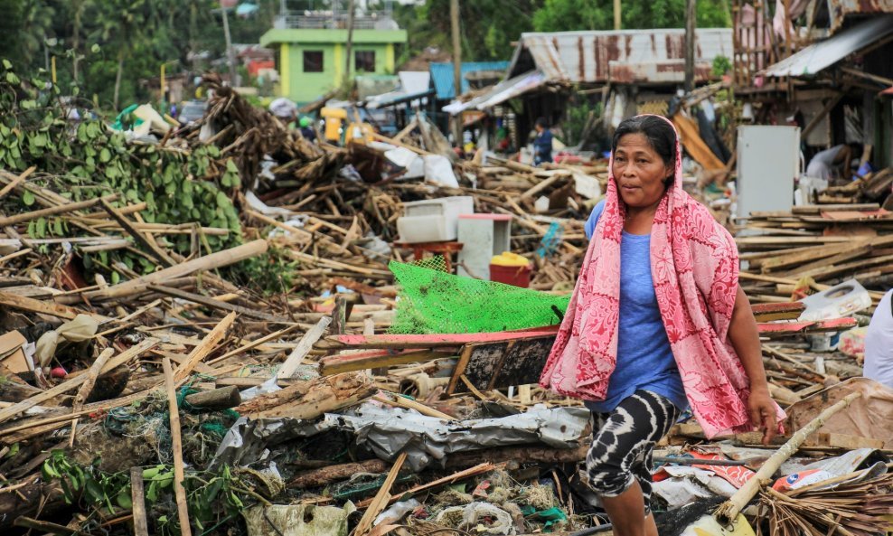 Tajfun je pogodio Filipine