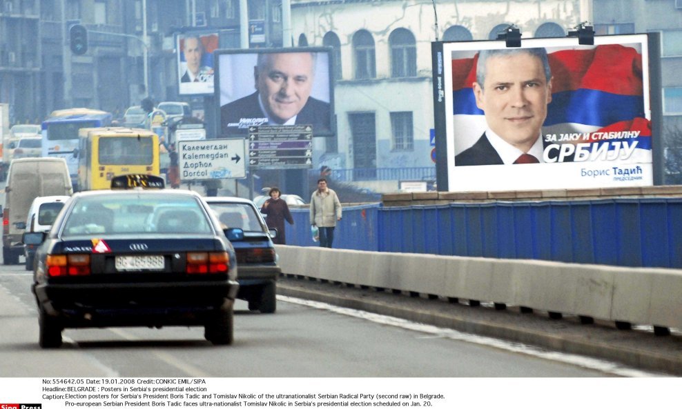 Boris Tadić i Tomislav Nikolić na plakatima