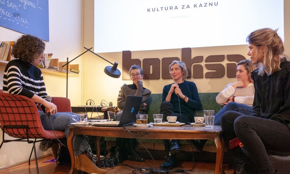 Luiza Bouharaoua, Paula Zore, Helena Janečić, Blanka Šuljak i Hana Jušić