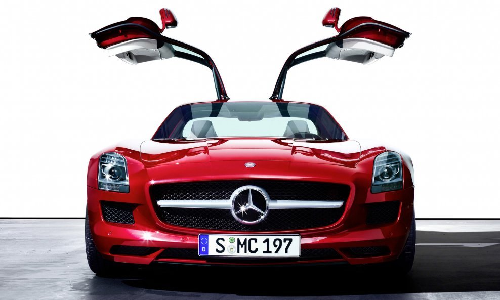 MB-SLS-AMG-01