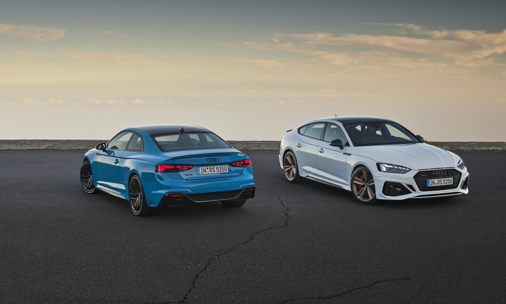 Audi RS 5 Coupé i RS 5 Sportback (desno) su redizajnirani u čast 25. obljetnice RS ponude modela
