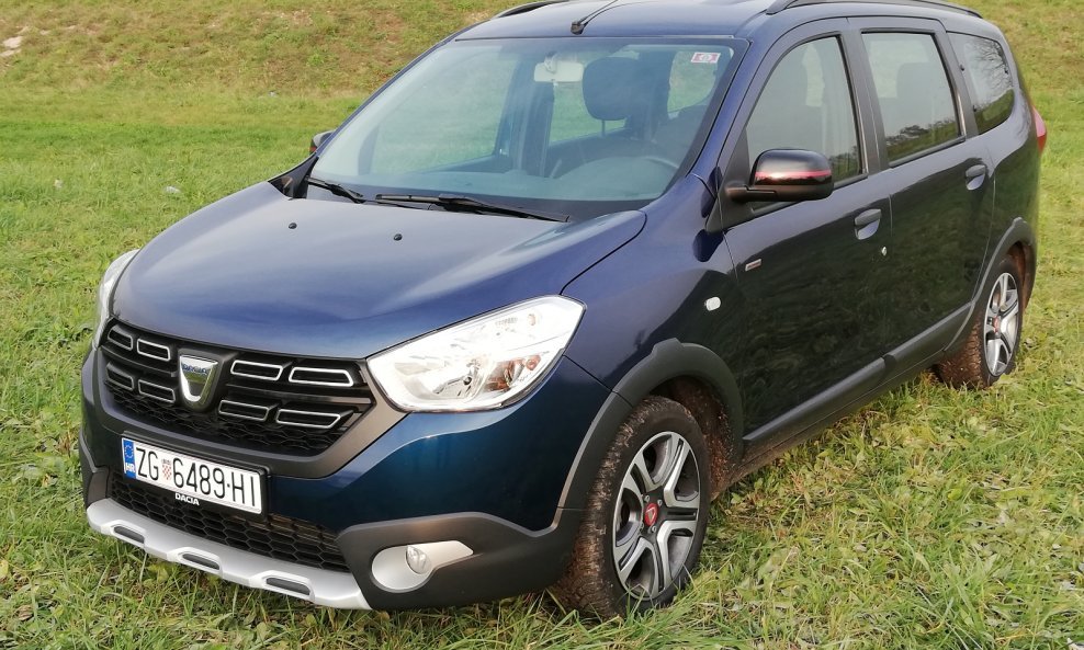 Dacia Lodgy TechRoad 1.3 Tce 130 FAP je za ljude koji trebaju obilje prostora za 'Dacia' cijenu