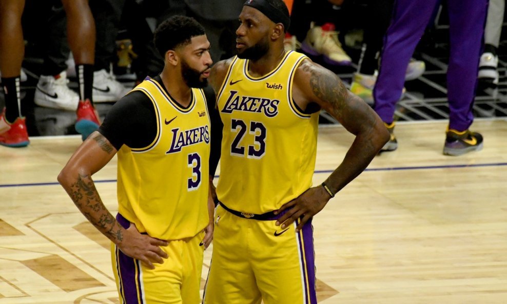 Zvijezde Lakersa - Anthony Davis i LeBron James