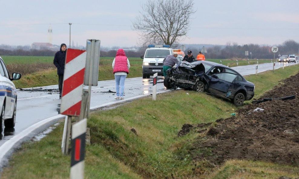 Mjesto nesreće na ulazu u Trpinju