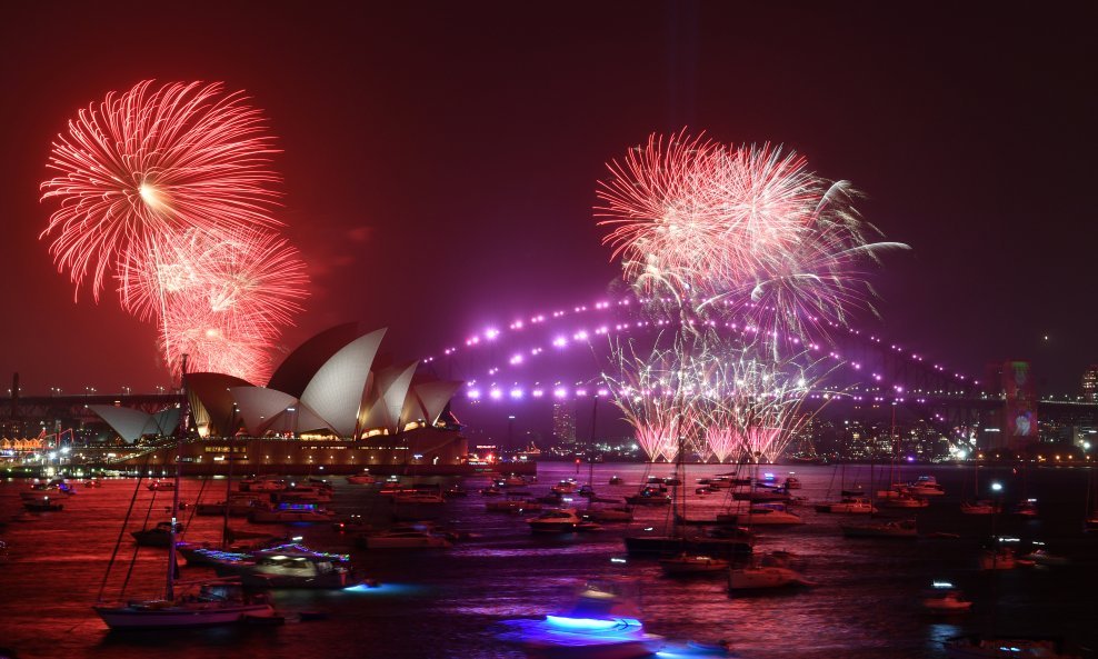Novu godu u dalekoj Australiji dočekali su uz mali vatromet u Sydneyu i Brisbaneu
