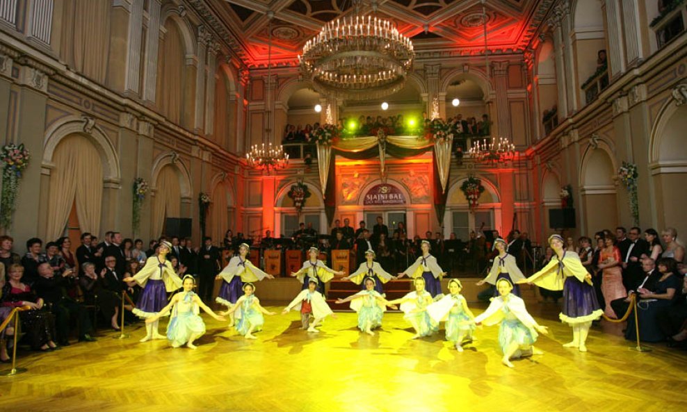 Sjajni_bal (18)