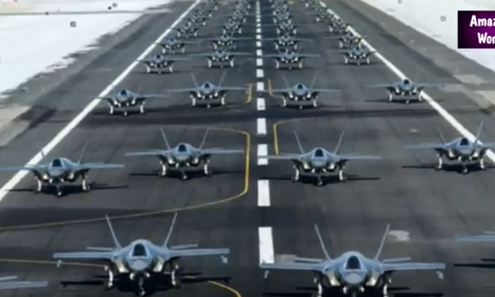 Masovna vježba 52 nova američka borbena aviona tipa F-35A Lightning II u zrakoplovnoj bazi