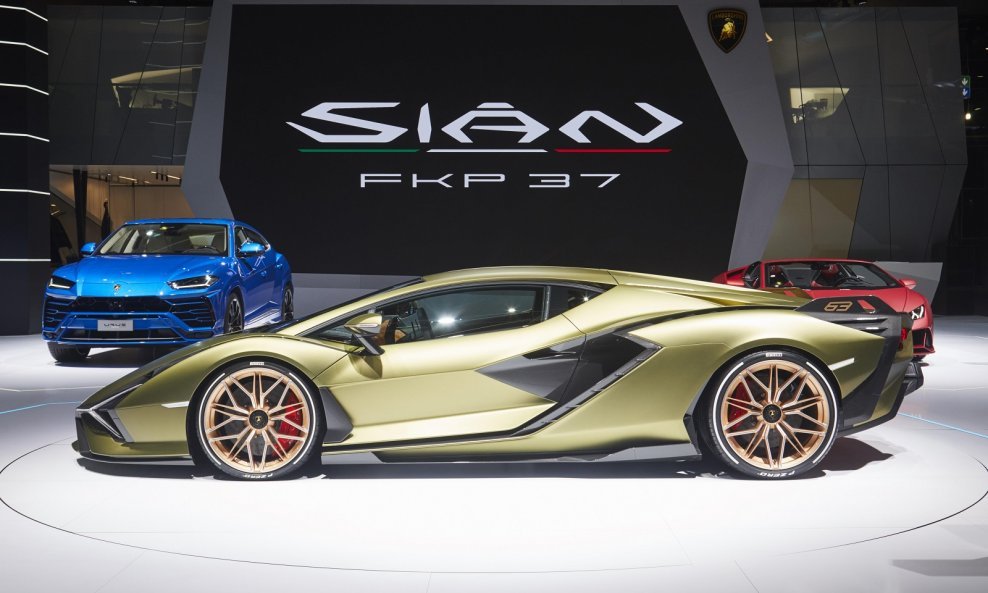 Lamborghini je predstavio svoj najnoviji model Sián FKP 37 na autosalonu IAA u Frankfurtu 2019., u Ženevu neće ići