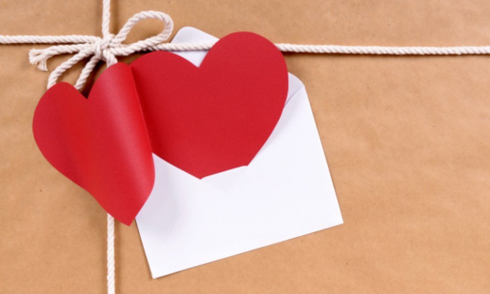 valentinovo poklon srce pismo
