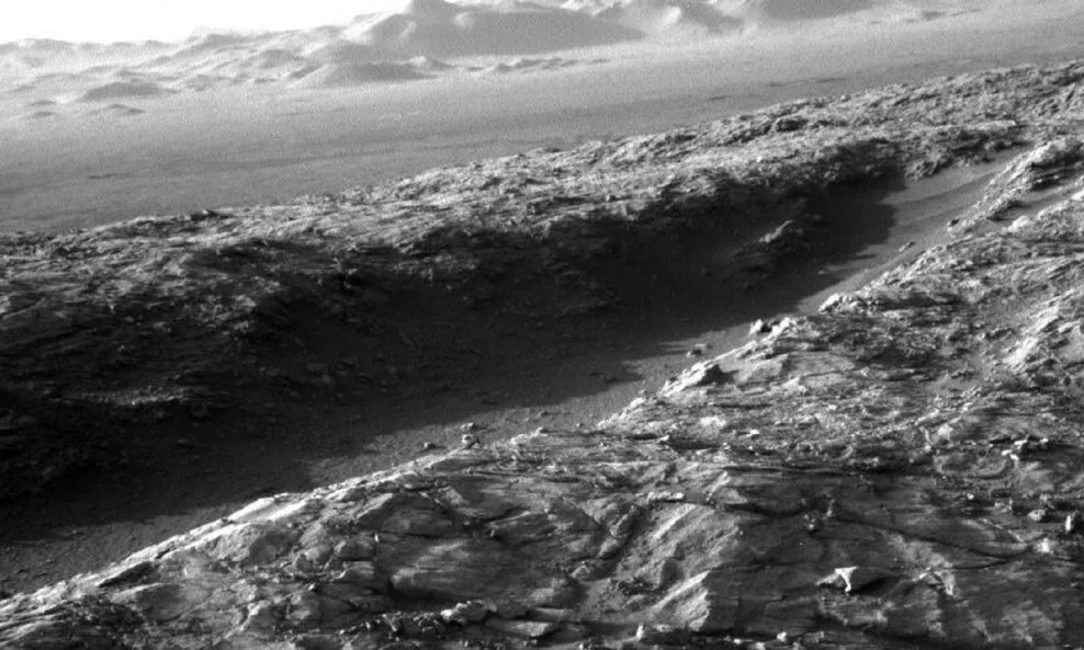Zapadni Butte na Marsu jugozapadni je dio kratera Gale