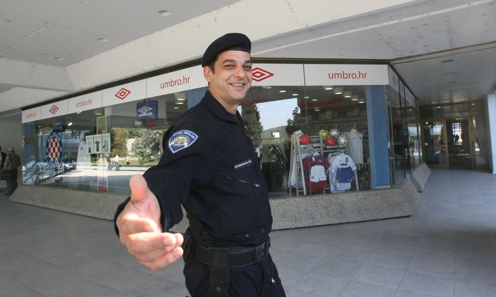 Hrvatska policija, Poljud