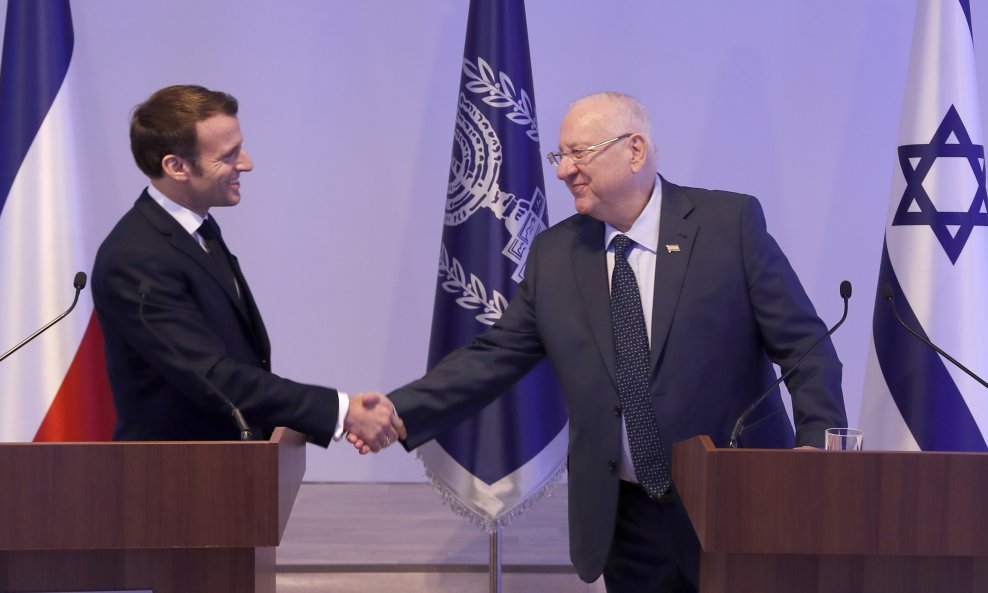 U Izraelu Macron odao počast Židovima deportiranima iz Francuske