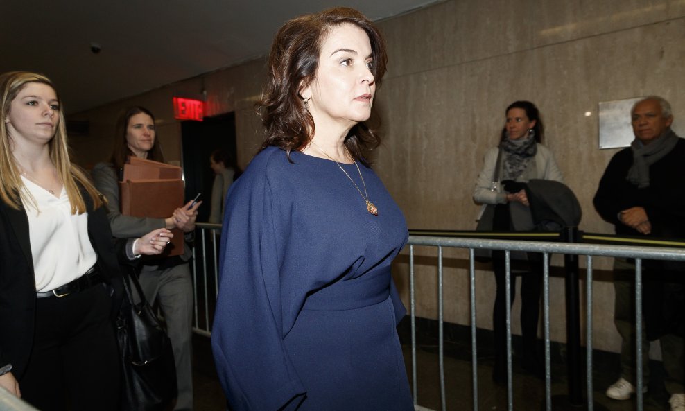Annabella Sciorra