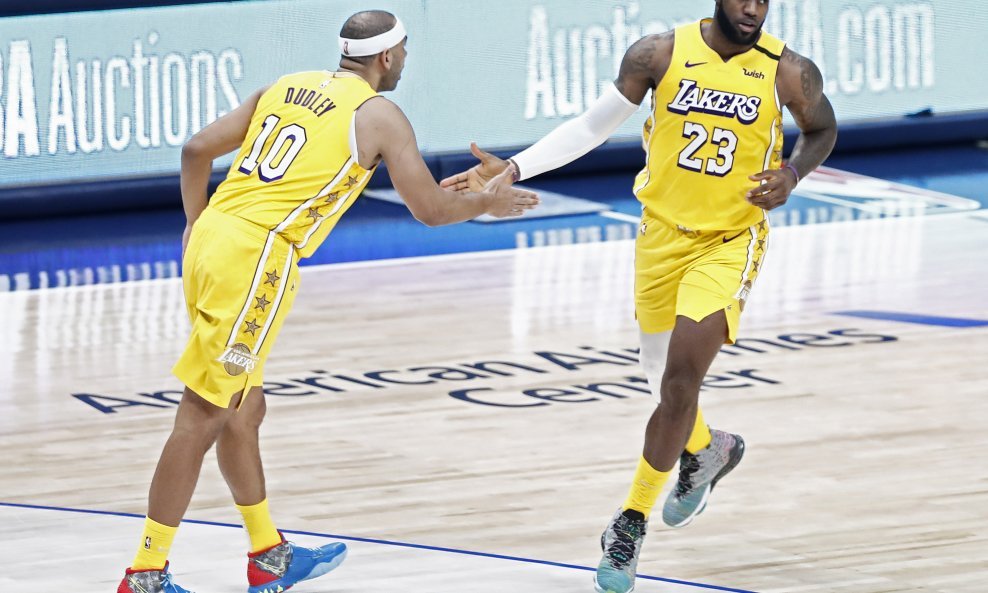 LeBron James i Jared Dudley