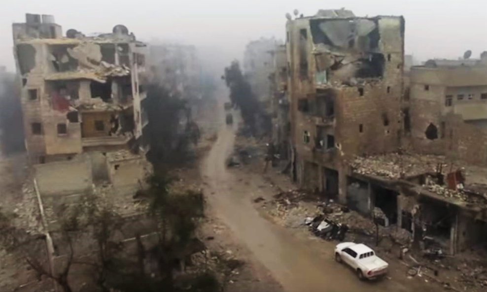 Puste ulice razrušenog istočnog Alepa