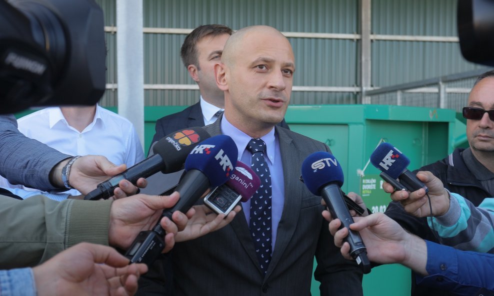 Zamjenik gradonačelnika Osijeka Boris Piližota iznio je plan za borbu protiv komaraca
