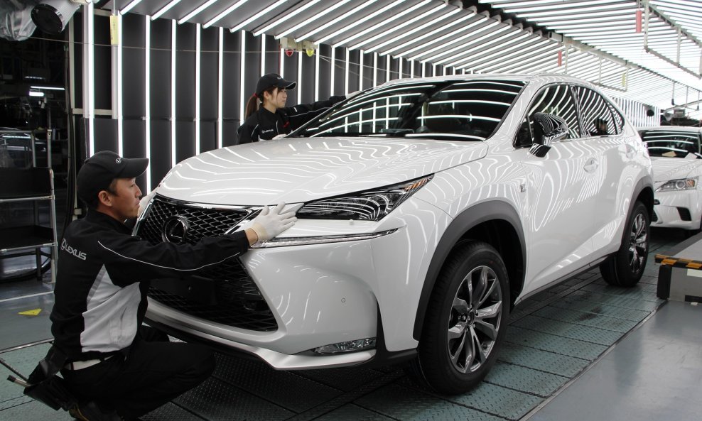 Lexus je uspio: kontrola kvalitete u tvornici Kyushu
