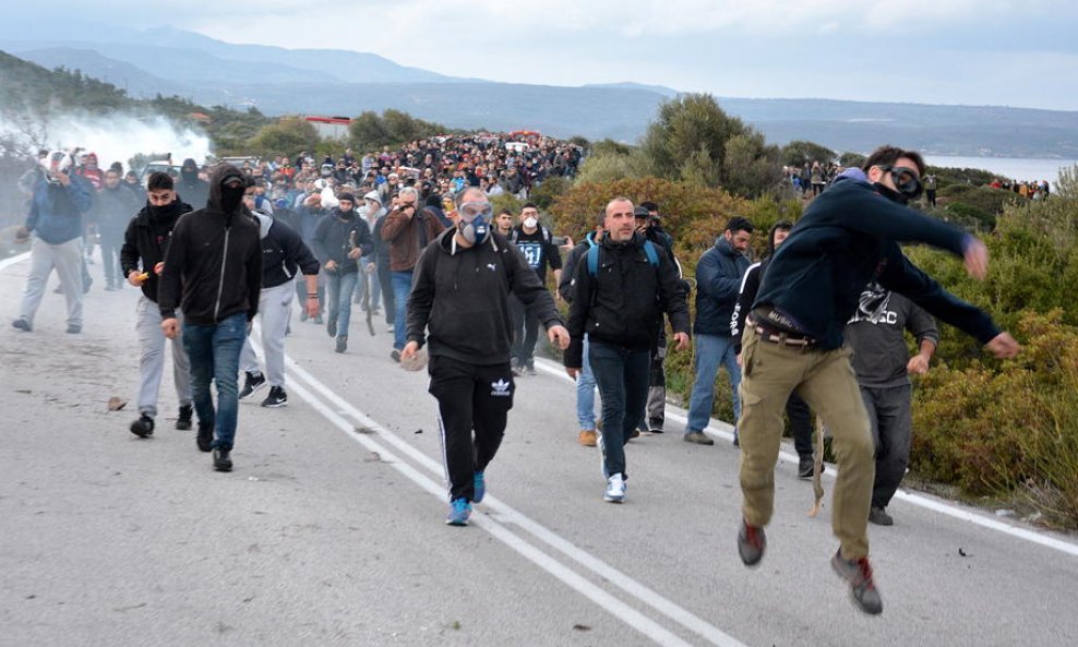 Stanovnici Lezbosa protiv iskrcavanja migranata