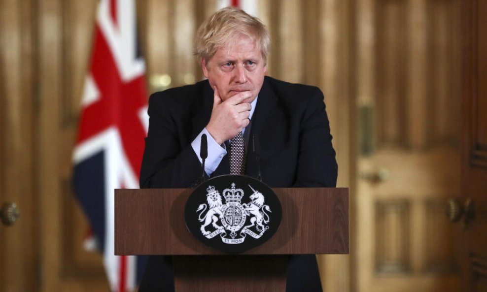 Britanski premijer Boris Johnson našao se na udaru kritika zbog ideje da se taktikom imuniteta krda bori protiv pandemije koronavirusa