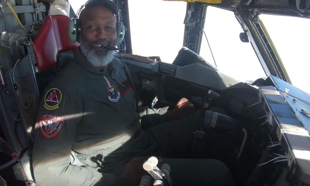 Legendarni košarkaš Karl Malone nakratko je upravljao bombarderom B-52