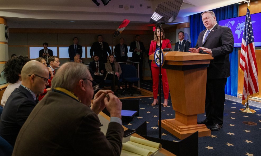 Mike Pompeo na konferenciji za novinare