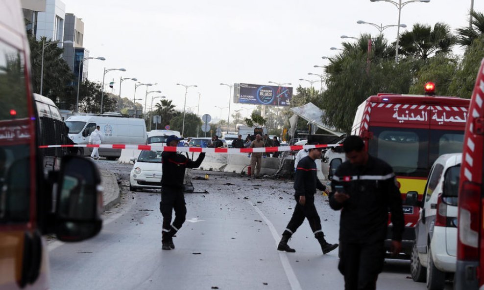 Samoubilački napad u Tunisu