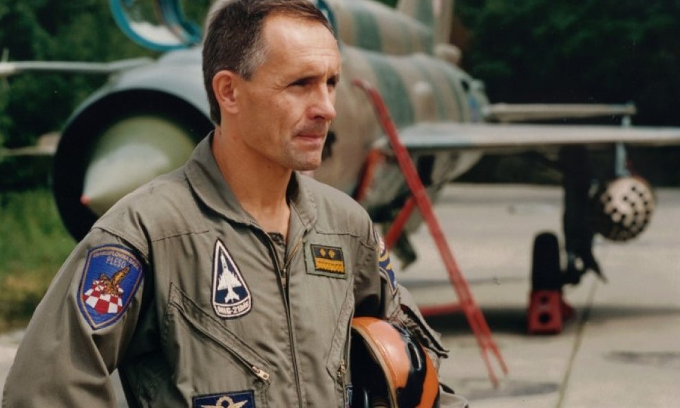 Legendarni pilot Danijel Borović Hrvatskoj je u veljači 1992. donio prvi nadzvučni lovac MiG-21