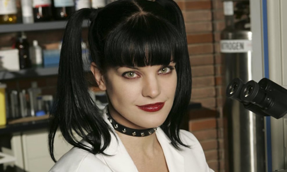  Pauley Perrette